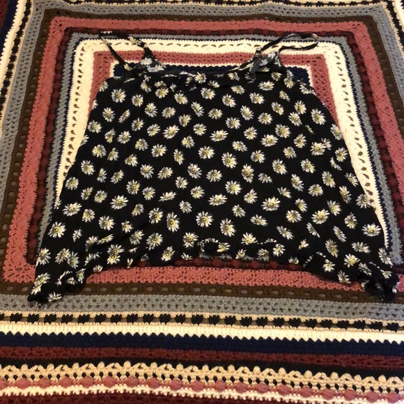 Torrid Plus Size Flowy Ruffley Daisy Tank Top - Size 1 - Picture 1 of 7